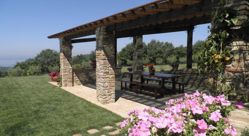 Agriturismo La Bicocca - Apt. "Il Leccio" Кастель-Ригоне Номер фото