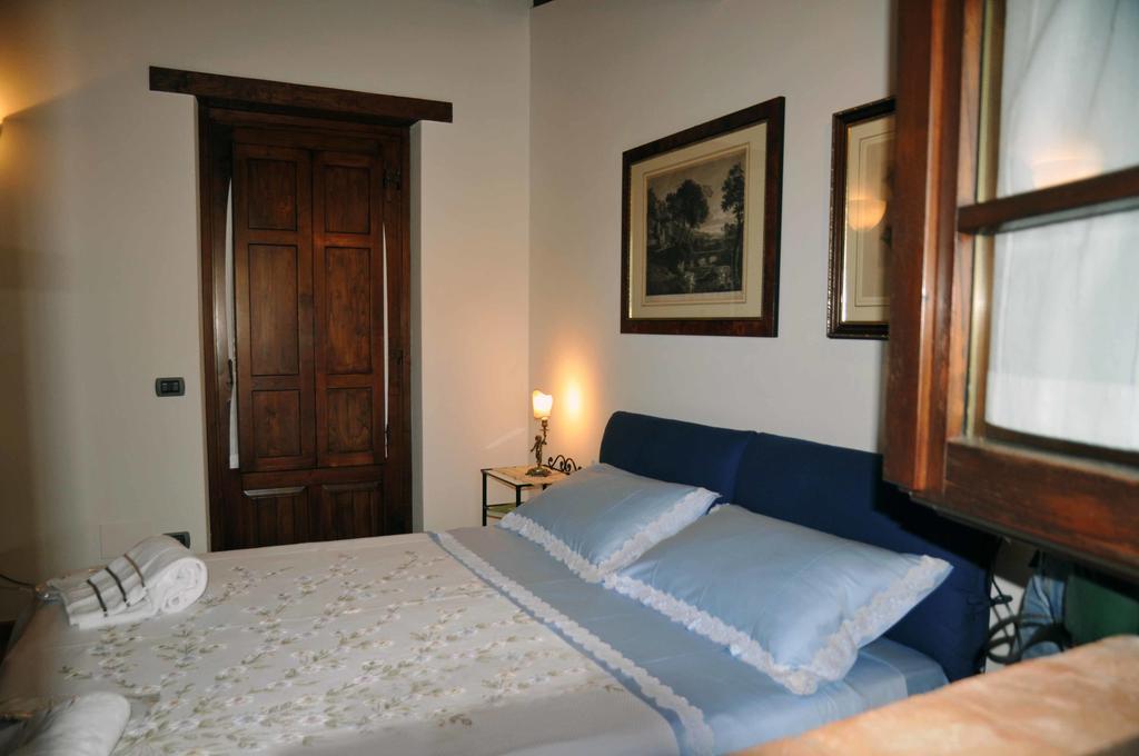 Agriturismo La Bicocca - Apt. "Il Leccio" Кастель-Ригоне Номер фото