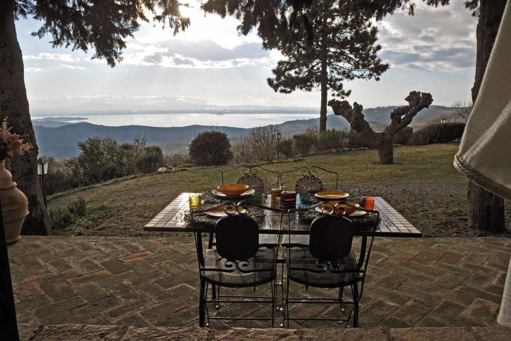 Agriturismo La Bicocca - Apt. "Il Leccio" Кастель-Ригоне Номер фото